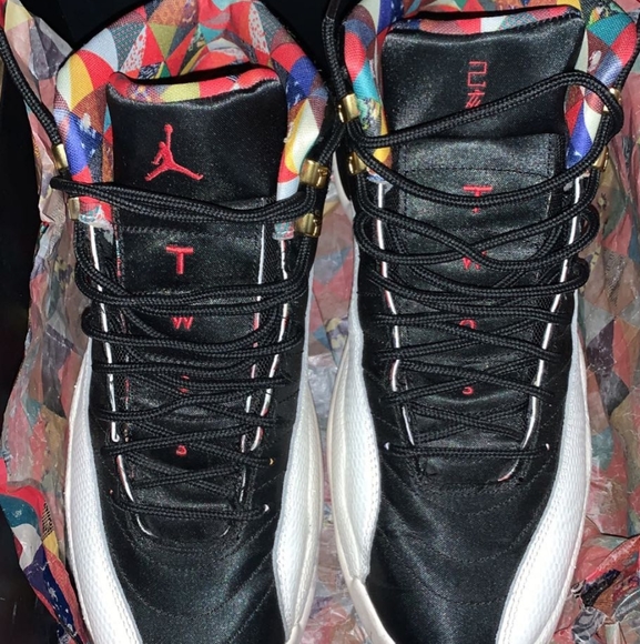 jordan 12s size 10.5